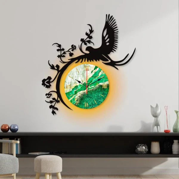 Flying Eagle Dial Wooden Wall Clock