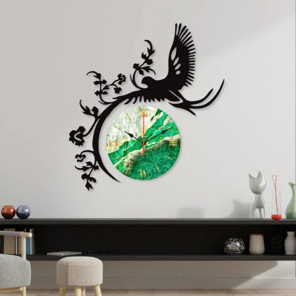Flying Eagle Dial Wooden Wall Clock